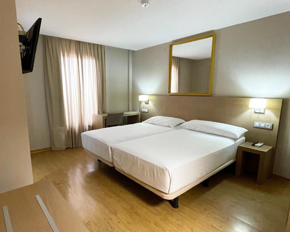 Nuevo Zenit Calahorra Hotel Kültér fotó